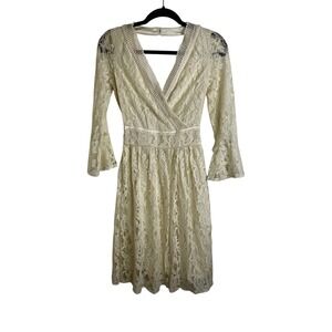 Sugar Lips Cream Lace Dress V Neck Bell Sleeve Mini Lined Cocktail Women Size XS